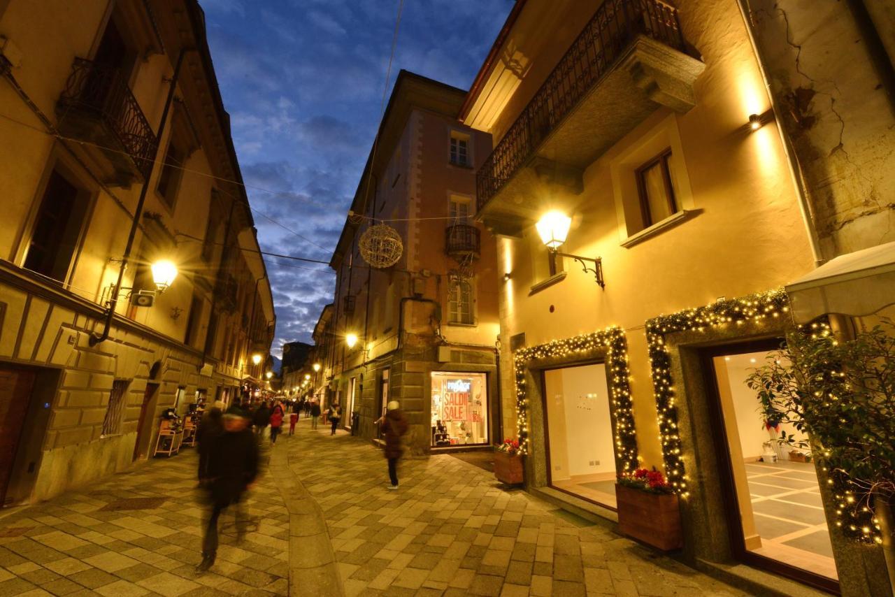 Le Reve Charmant Apartments - Via Sant'Orso,2 أَويستا الغرفة الصورة